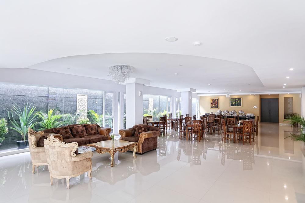 Kembang Hotel Cihampelas Bandung Exterior foto