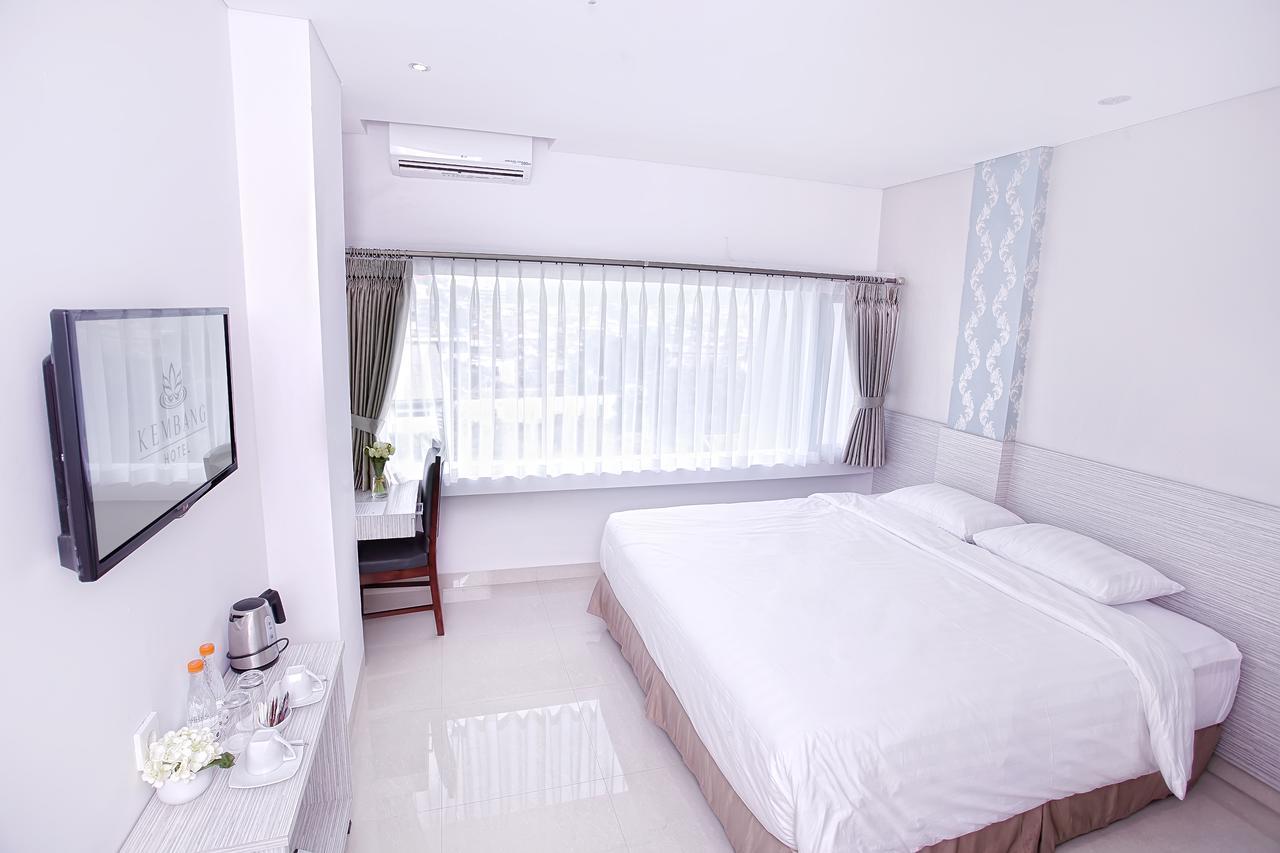 Kembang Hotel Cihampelas Bandung Exterior foto